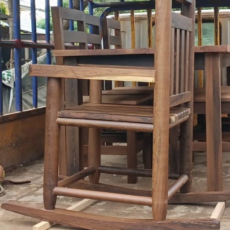 Rocking chair pangapanga wood